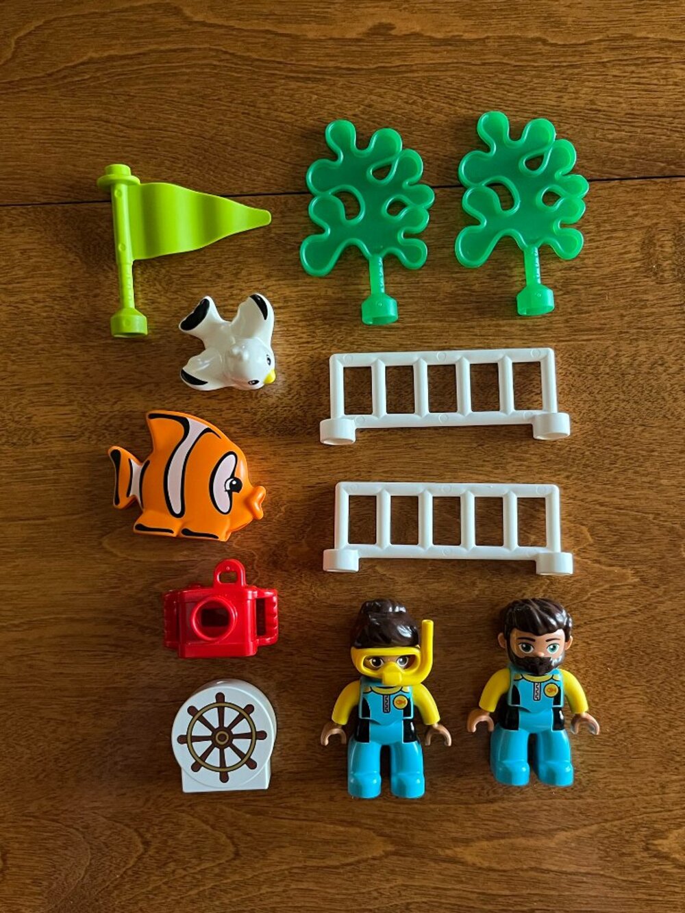 Duplo ocean explorers scuba submarine set - Picture 11 of 11